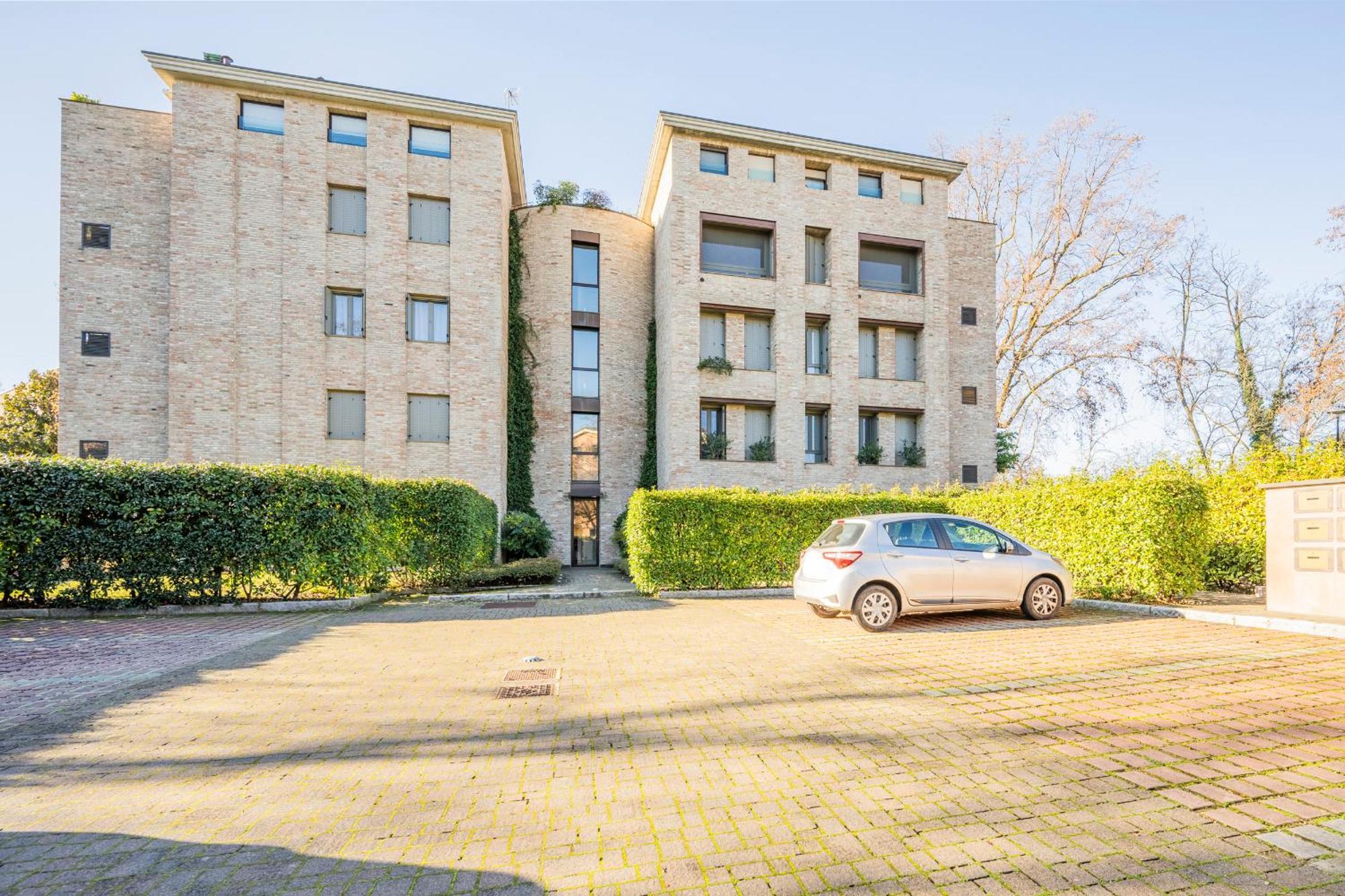 Апартаменты Balbi8 Парма Экстерьер фото